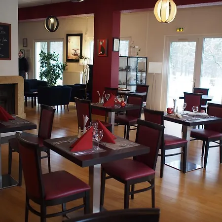 Et Restaurant Aster, Saint-avold Nord فندق Creutzwald
