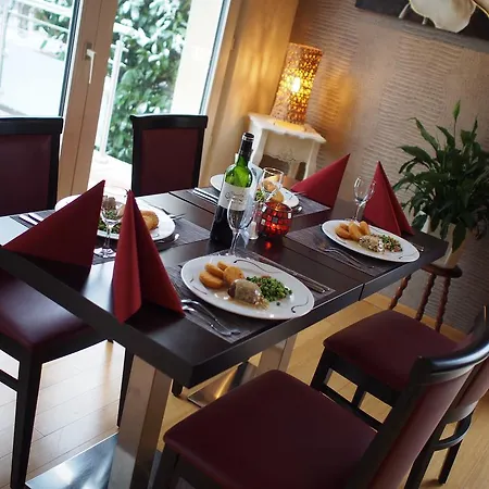 Hotel The Originals City, Et Restaurant Aster, Saint-avold Nord
