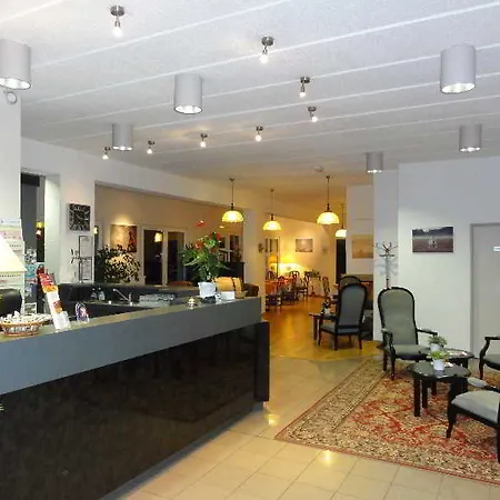 Et Restaurant Aster, Saint-avold Nord فندق Creutzwald