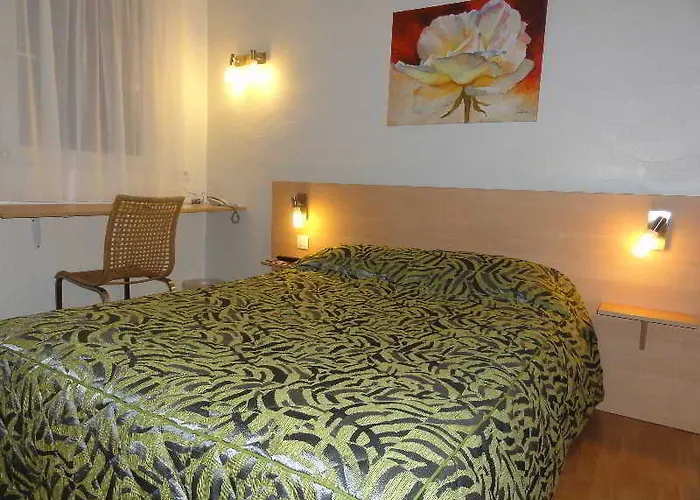 Et Restaurant Aster, Saint-avold Nord 酒店 3*